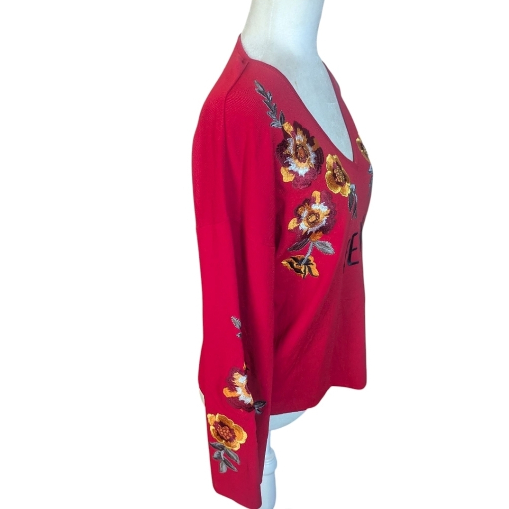 Red Knit Floral Femme Embroidered V Neck Whimsigoth Bell Sleeves Top Sz M - Picture 4 of 9
